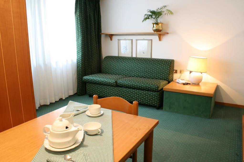 مادونا دي كامبيليو Residence Hotel Sport Campiglio المظهر الخارجي الصورة